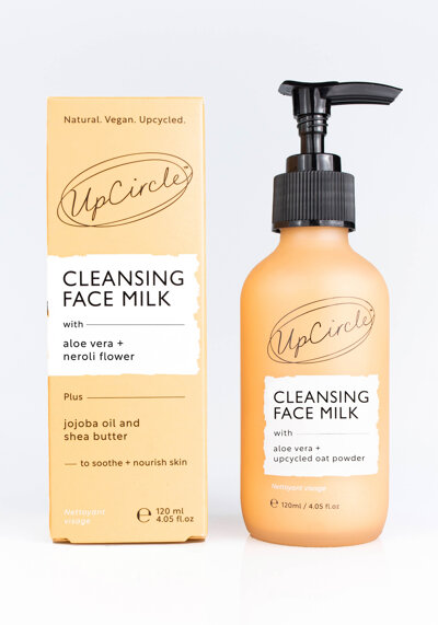 Reinigungsmilch Cleansing Face Milk Aloe Vera, Upcycled Oat Powder -  UpCircle | RRREVOLVE