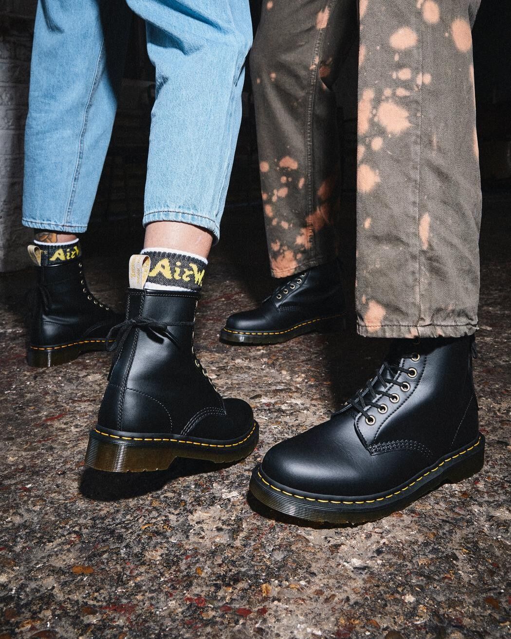 Dr martens 1460 black vegan best sale